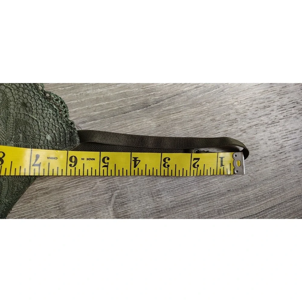 Candies‎ Green Lace Bra 34B Wireless Padded Adjustable Strap